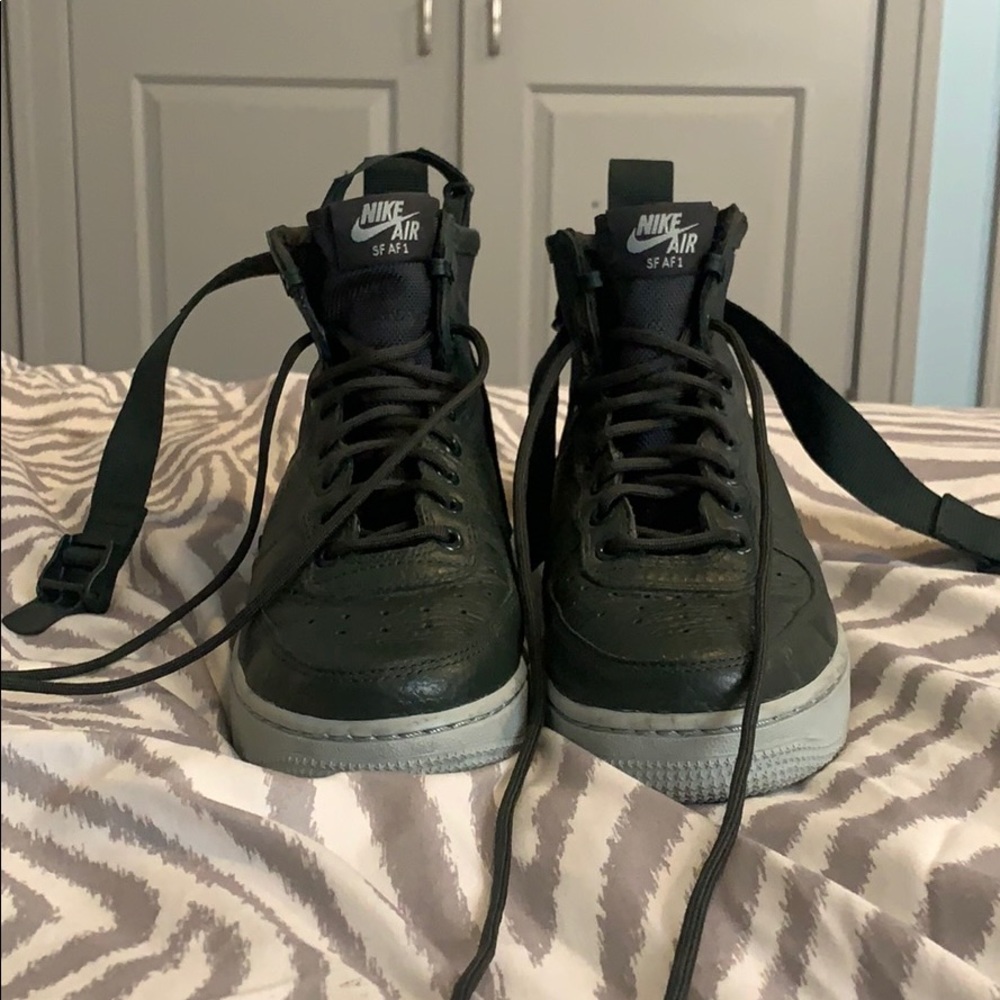 Nike SF Air Force 1 Mid